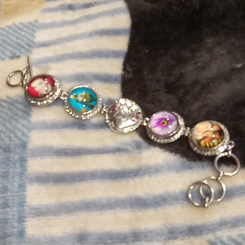 Bracelet